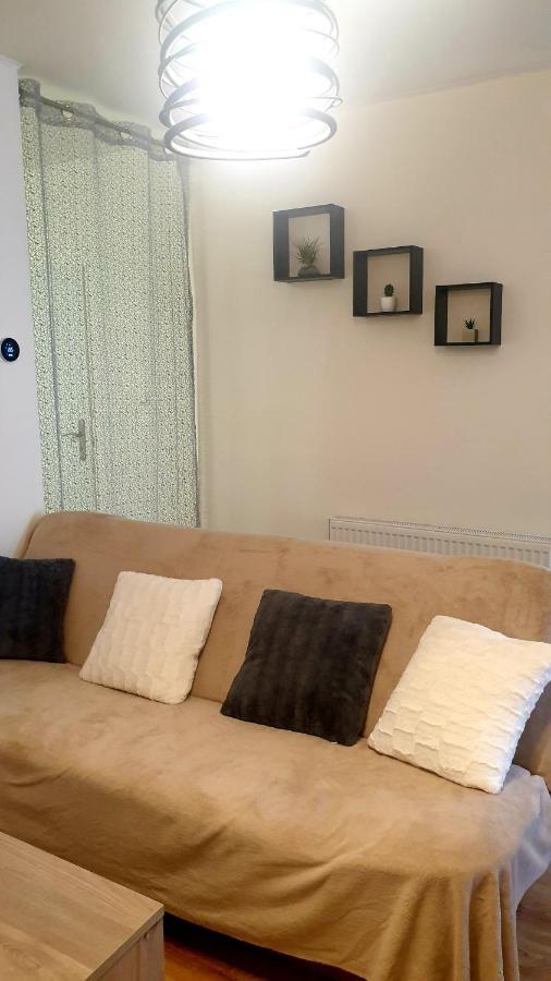Apartman Bambulka Slovenska Lupca ภายนอก รูปภาพ